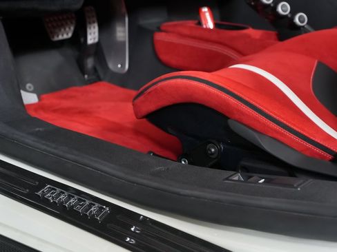 Used 2020 Ferrari 488 Pista Spider RWD image 32