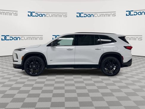 Used 2026 Buick Enclave Sport Touring w/ Power Package AWD/4WD image 5