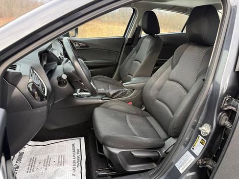 Used 2016 MAZDA MAZDA3 i Touring image 10