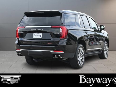 Used 2025 GMC Yukon Denali w/ Sun & Power Step Package RWD image 6