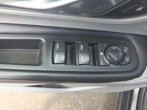 Used 2022 GMC Terrain SLT AWD/4WD image 10