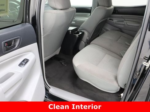 Used 2015 Toyota Tacoma PreRunner image 23