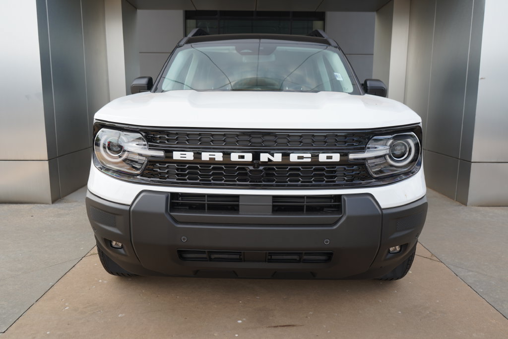 New 2026 Ford Bronco Sport Outer Banks w/ Outer Banks Tech Package+ AWD/4WD image 4