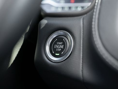 Used 2023 Chevrolet Suburban LT image 29