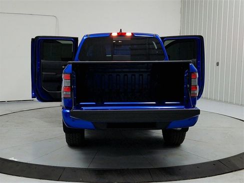 Used 2025 Nissan Frontier PRO-4X image 14