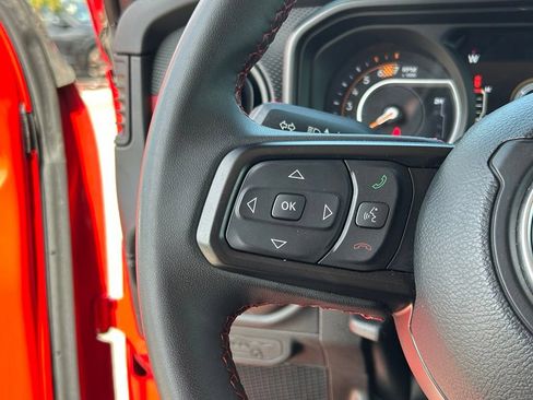 Used 2024 Jeep Wrangler Unlimited Rubicon AWD/4WD image 22