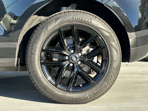 Used 2026 Land Rover Range Rover Evoque S image 13