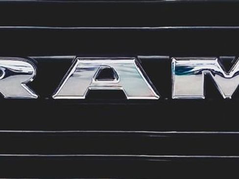 Used 2019 RAM 1500 Big Horn AWD/4WD image 6