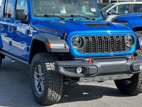 New 2026 Jeep Gladiator Mojave w/ Technology Group AWD/4WD image 10