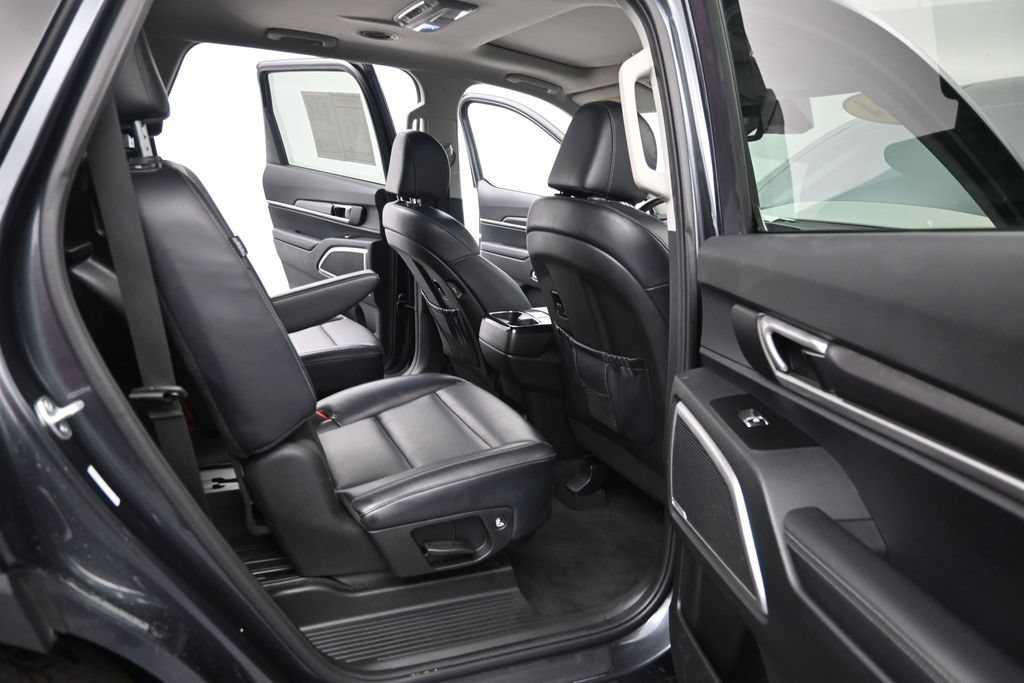 Used 2024 Kia Telluride S w/ S Sunroof Package FWD image 17