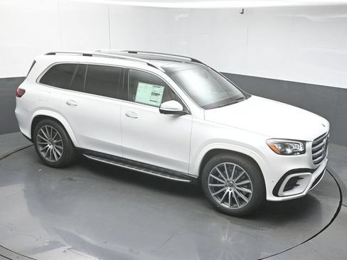 Used 2026 Mercedes-Benz GLS 450 4MATIC image 57