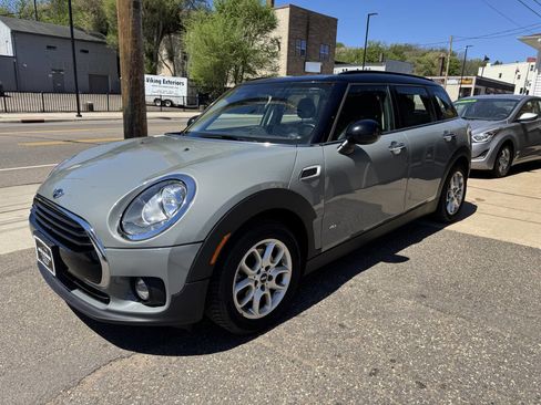 Used 2017 MINI Cooper Clubman ALL4 AWD/4WD image 7