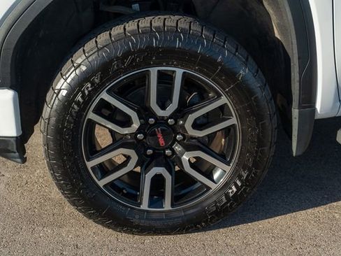 Used 2023 GMC Sierra 1500 AT4 image 11