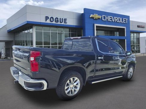 Used 2021 Chevrolet Silverado 1500 LTZ AWD/4WD image 2