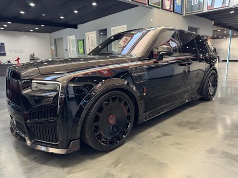 Used 2026 Rolls-Royce Cullinan image 2