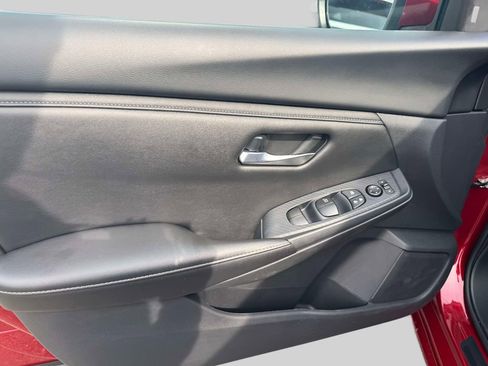 Used 2025 Nissan Sentra SV w/ All-Weather Package FWD image 14