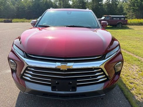 Used 2023 Chevrolet Blazer Premier w/ Driver Confidence II Package AWD/4WD image 2