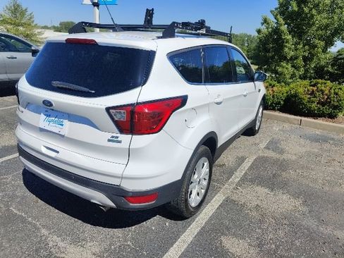 Used 2019 Ford Escape SE FWD image 14
