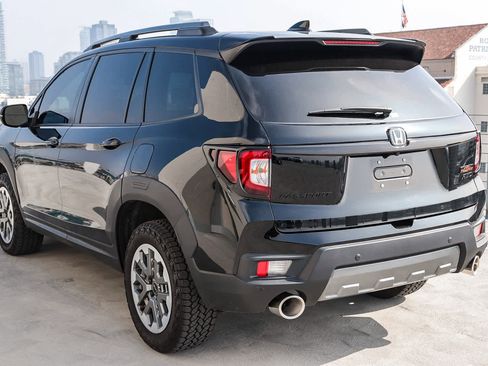 Used 2024 Honda Passport TrailSport image 9