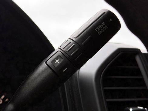 Used 2018 Ford F150 XL w/ Equipment Group 101A Mid AWD/4WD image 23