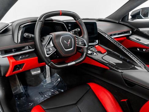 Used 2023 Chevrolet Corvette Z06 image 2