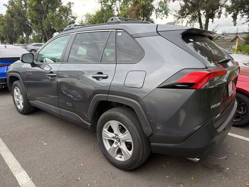 Used 2021 Toyota RAV4 XLE image 4