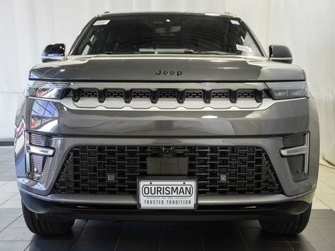 New 2026 Jeep Grand Wagoneer 4WD image 2