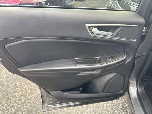 Used 2024 Ford Edge SEL image 20