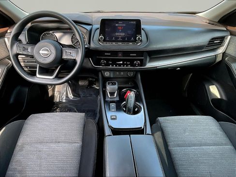 Used 2023 Nissan Rogue SV FWD image 7