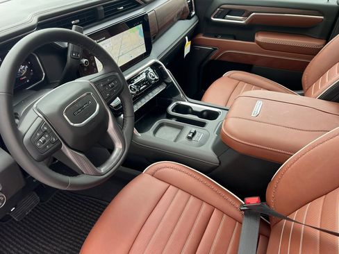New 2026 GMC Sierra 3500 Denali Ultimate AWD/4WD image 7