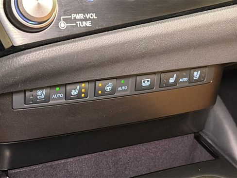 Certified 2024 Lexus ES 350 Ultra Luxury image 29