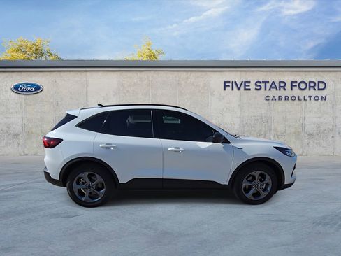 Used 2025 Ford Escape ST-Line w/ Tech Pack #1 image 9