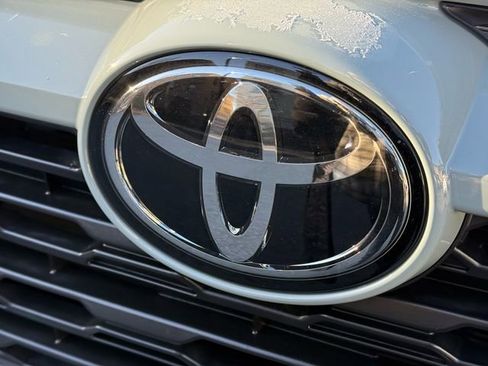 Used 2023 Toyota RAV4 XLE image 8