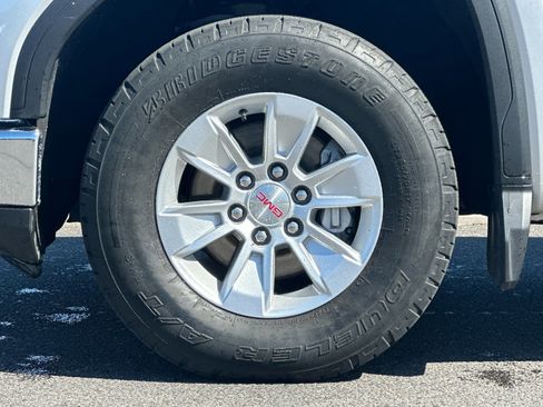 Used 2022 GMC Sierra 1500 SLE w/ Enhanced Capability Package AWD/4WD image 31