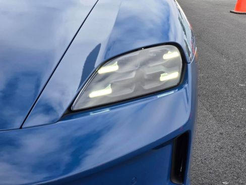 New 2026 Porsche Taycan GTS image 12