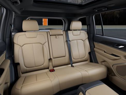 New 2026 Jeep Grand Cherokee Limited AWD/4WD image 15