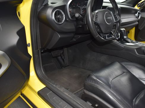 Used 2016 Chevrolet Camaro LT w/ RS Package image 12