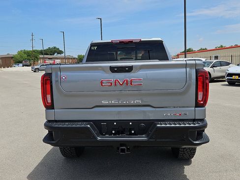 New 2026 GMC Sierra 1500 AT4X AWD/4WD image 4