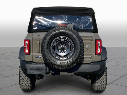 Certified 2025 Ford Bronco Outer Banks w/ Sasquatch Package image 5