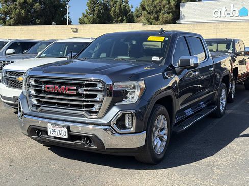 Used 2021 GMC Sierra 1500 SLT w/ SLT Premium Package RWD image 3