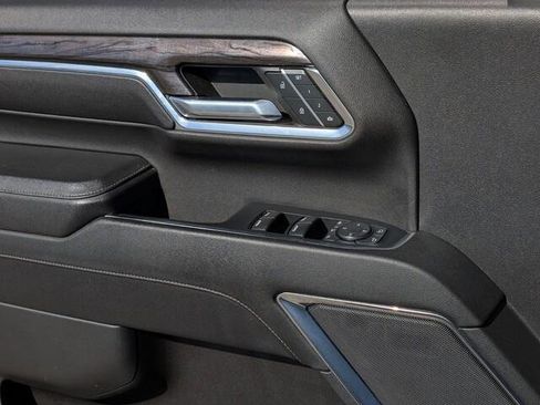 Used 2024 Chevrolet Silverado 2500 LTZ image 23