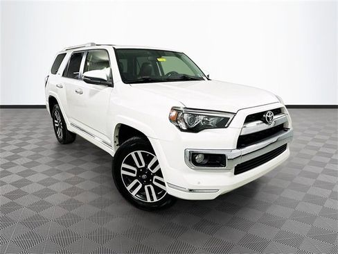 Used 2016 Toyota 4Runner Limited image 1
