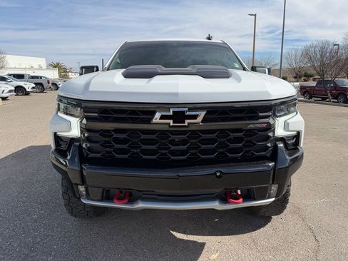 Used 2023 Chevrolet Silverado 1500 ZR2 w/ Technology Package image 2