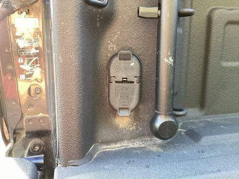 Used 2024 GMC Sierra 2500 Denali w/ Denali Reserve Package image 13