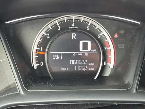 Used 2018 Honda Civic Sport image 12