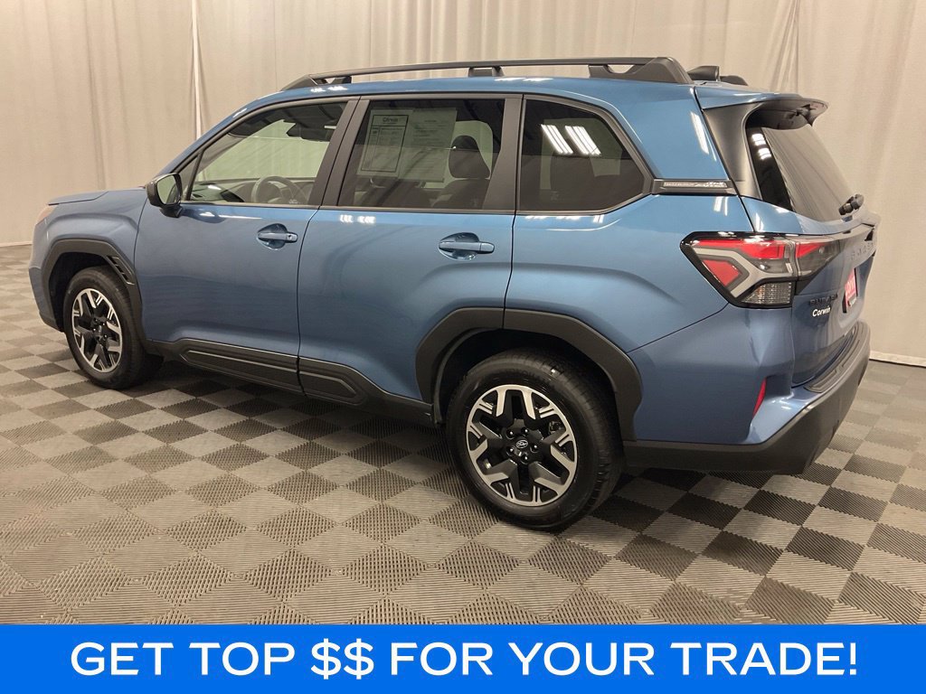 Used 2025 Subaru Forester Premium AWD/4WD image 3