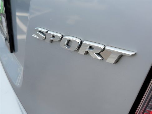Used 2018 Honda Fit Sport image 25