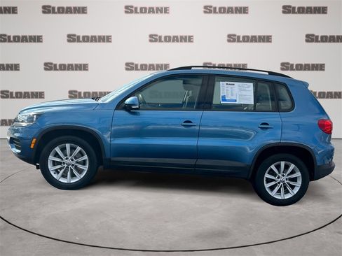 Used 2017 Volkswagen Tiguan Limited w/ Premium Package image 2