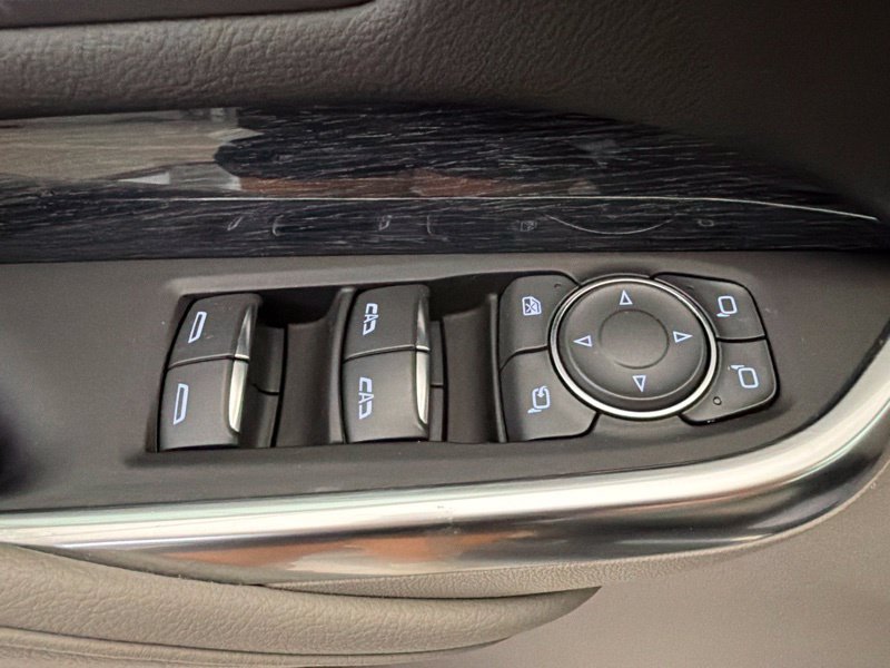 Used 2023 Cadillac XT4 Premium Luxury AWD/4WD image 21