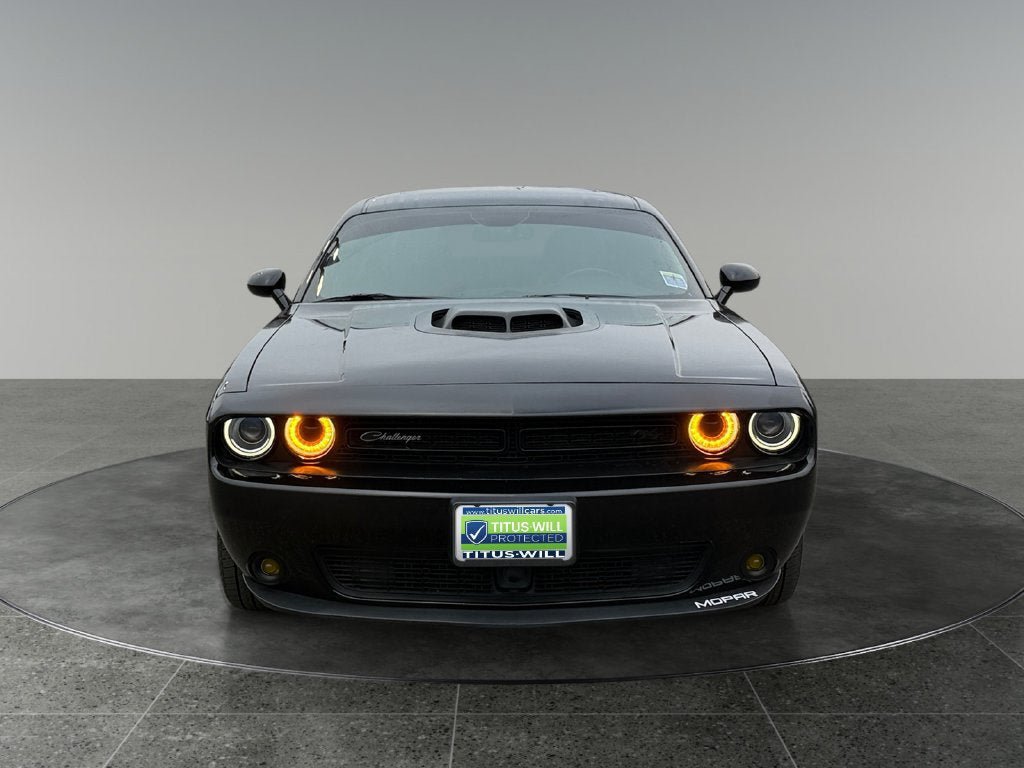 Used 2016 Dodge Challenger R/T Plus RWD image 2